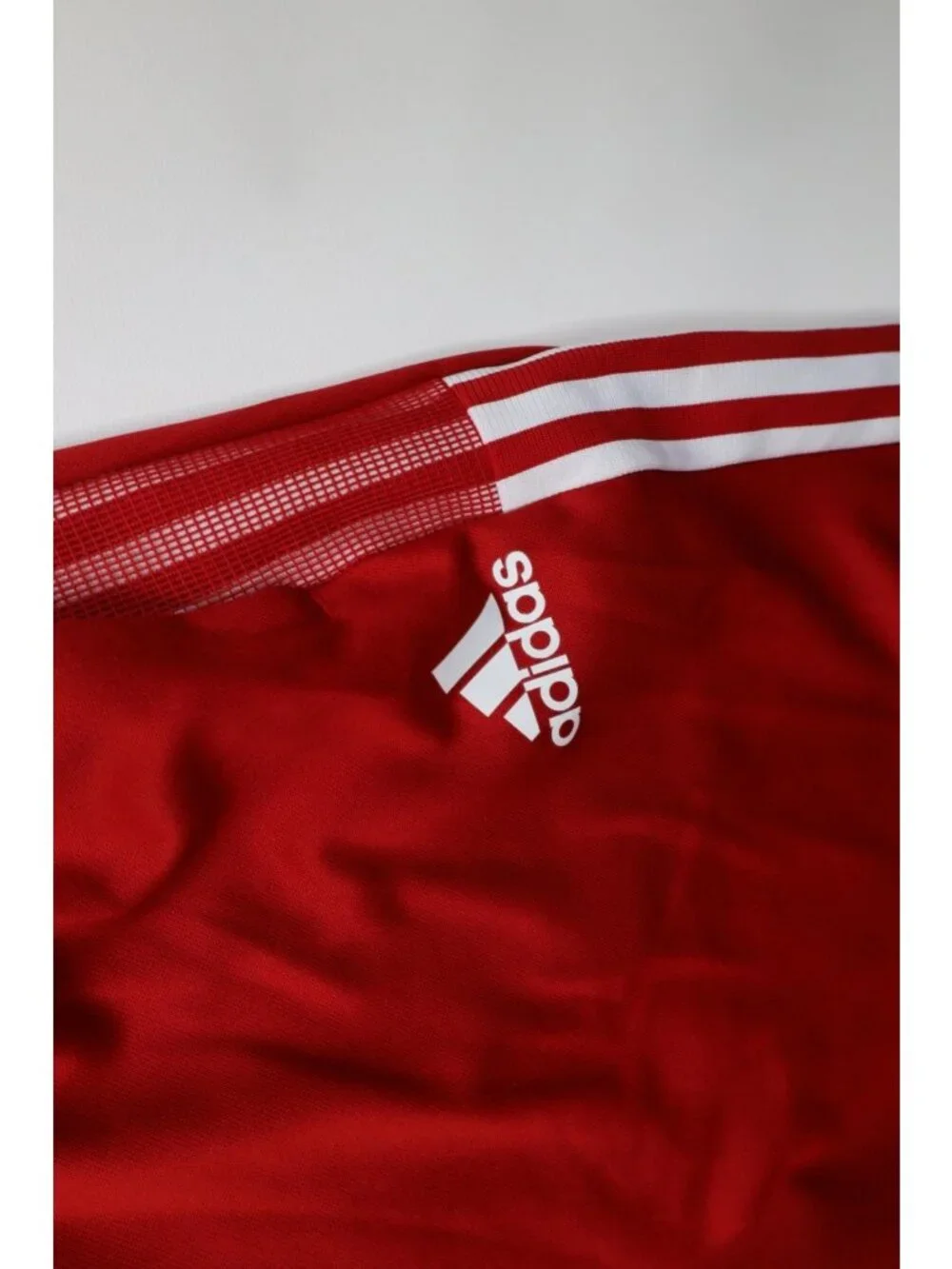 adidas vtg y2k